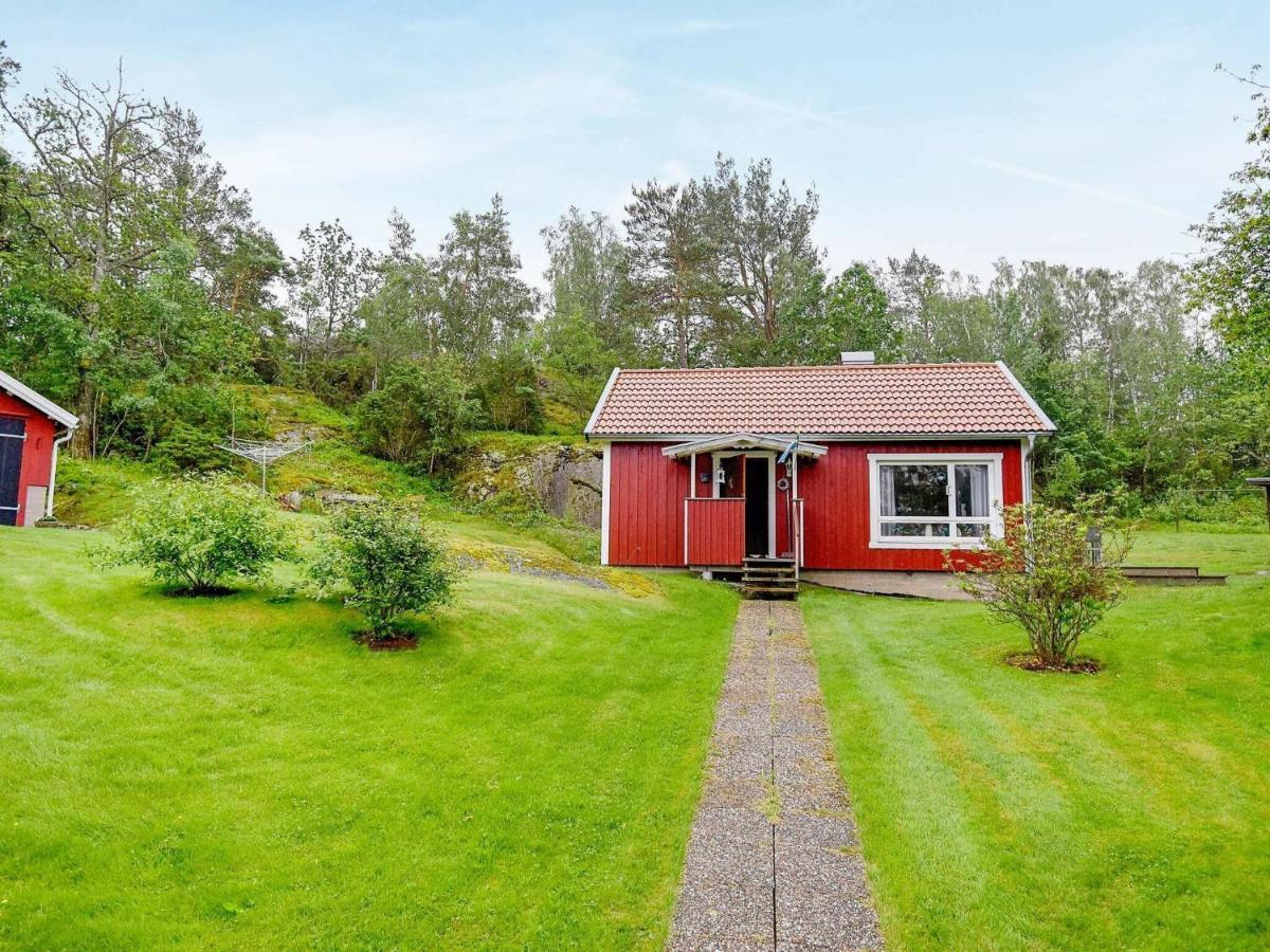 4 Person Holiday Home In Hen N Noesund Екстер'єр фото