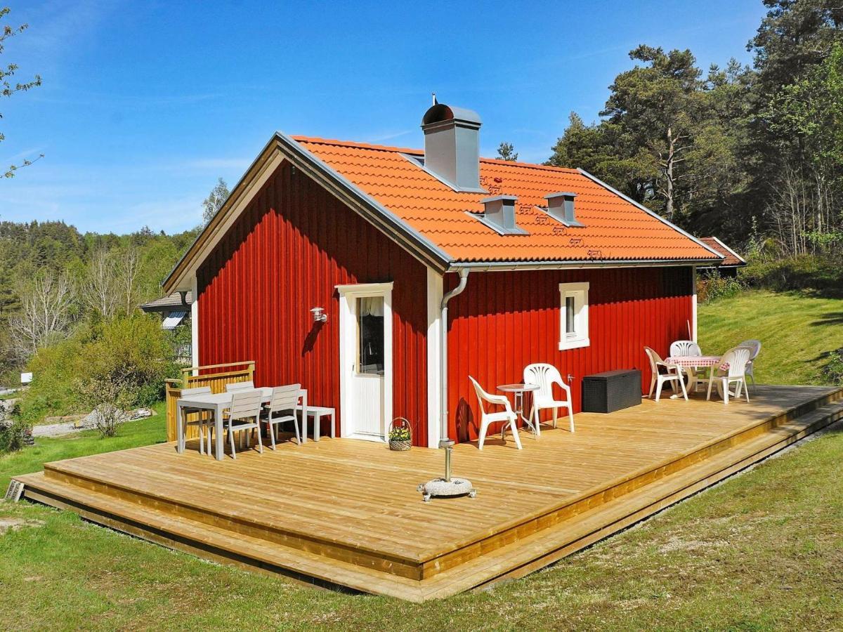 4 Person Holiday Home In Hen N Noesund Екстер'єр фото